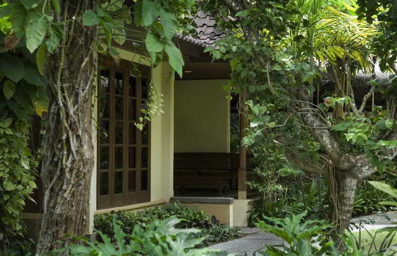 Hotel Puri Bambu Jimbaran Exterior foto